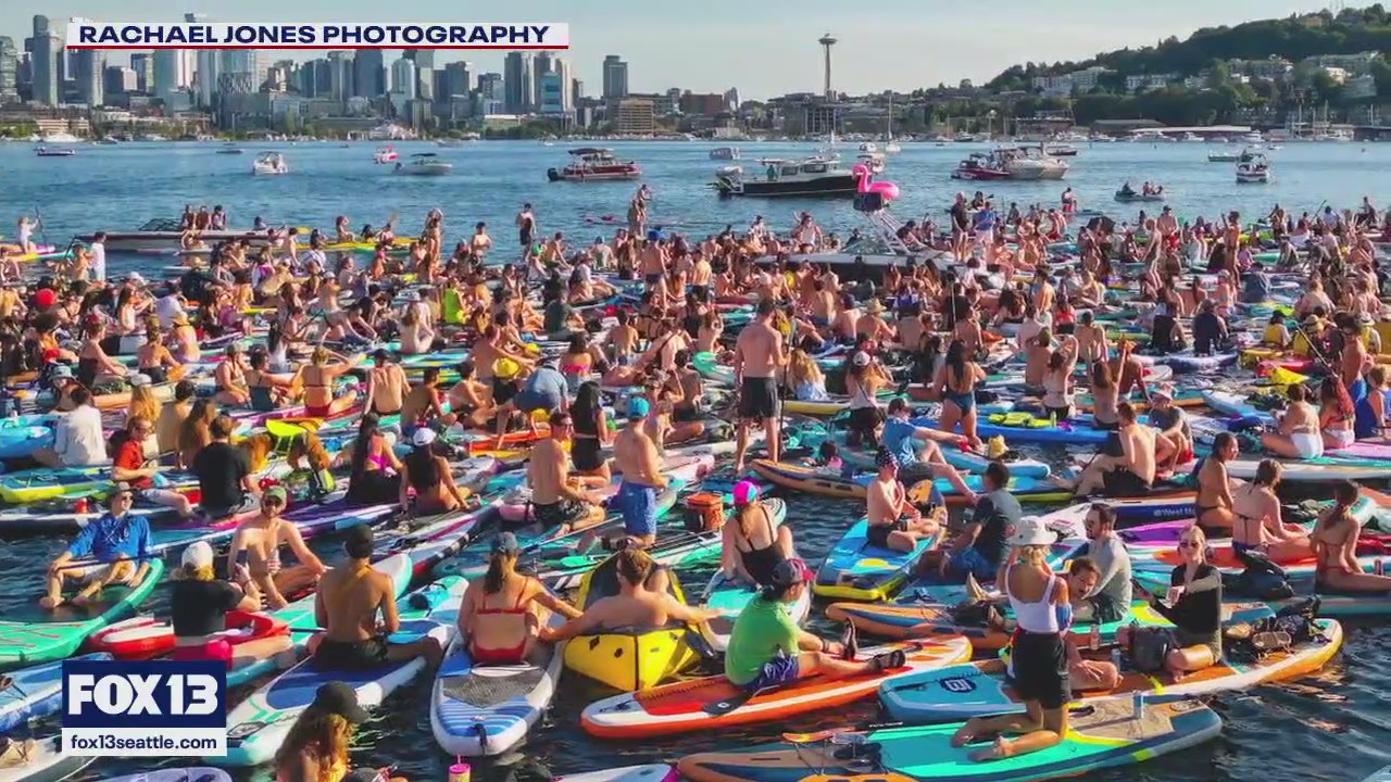 Paddle board raves on Lake Union
