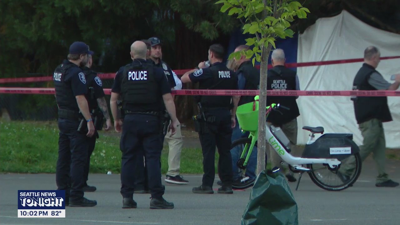 2 dead in shooting at North Seattle park