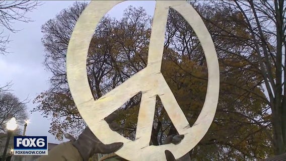 Kyle Rittenhouse trial: Kenosha courthouse becomes 'corner of America'