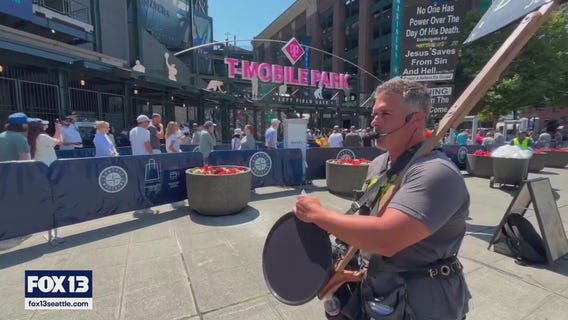 Mariners survey fans about megaphone preachers outside ballpark