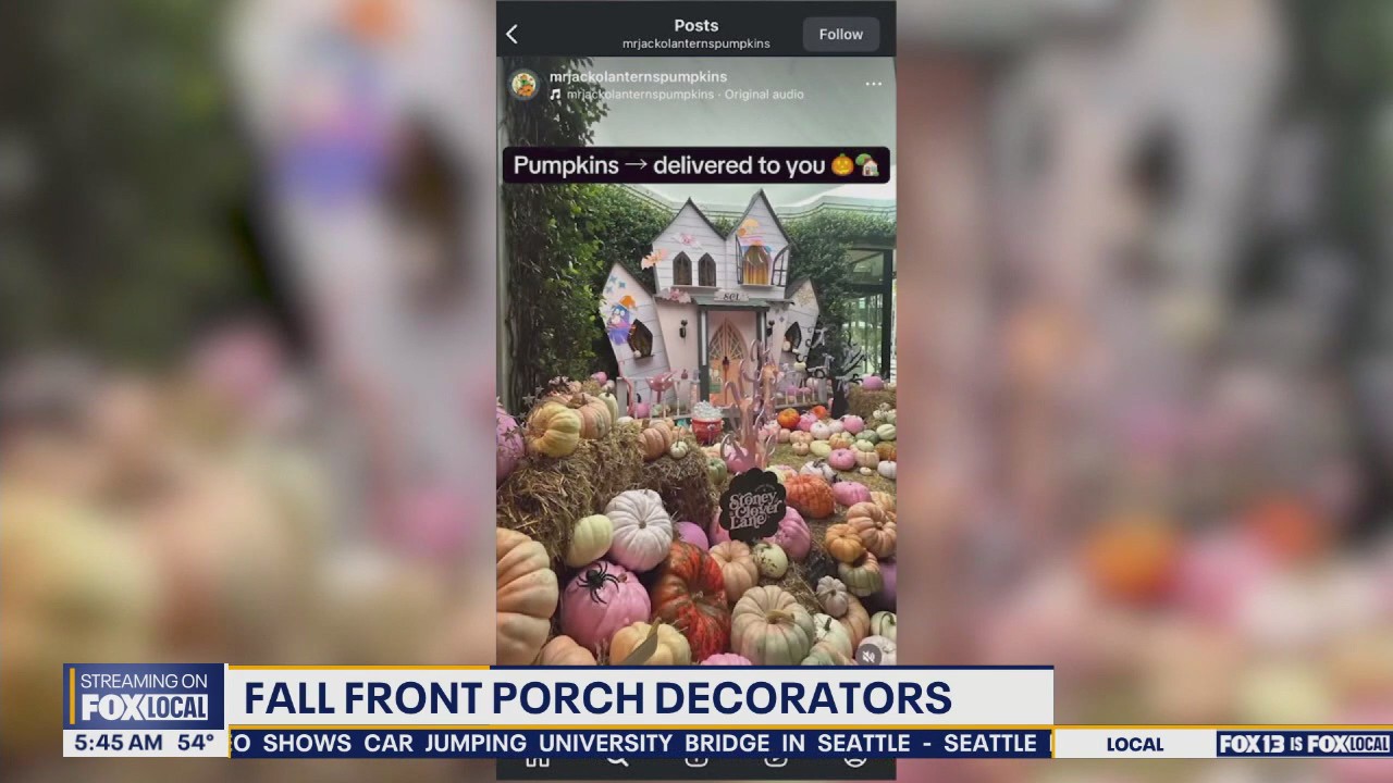 Fall front porch decorators