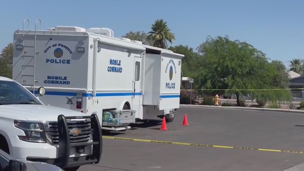 Man killed in Phoenix shooting, woman injured