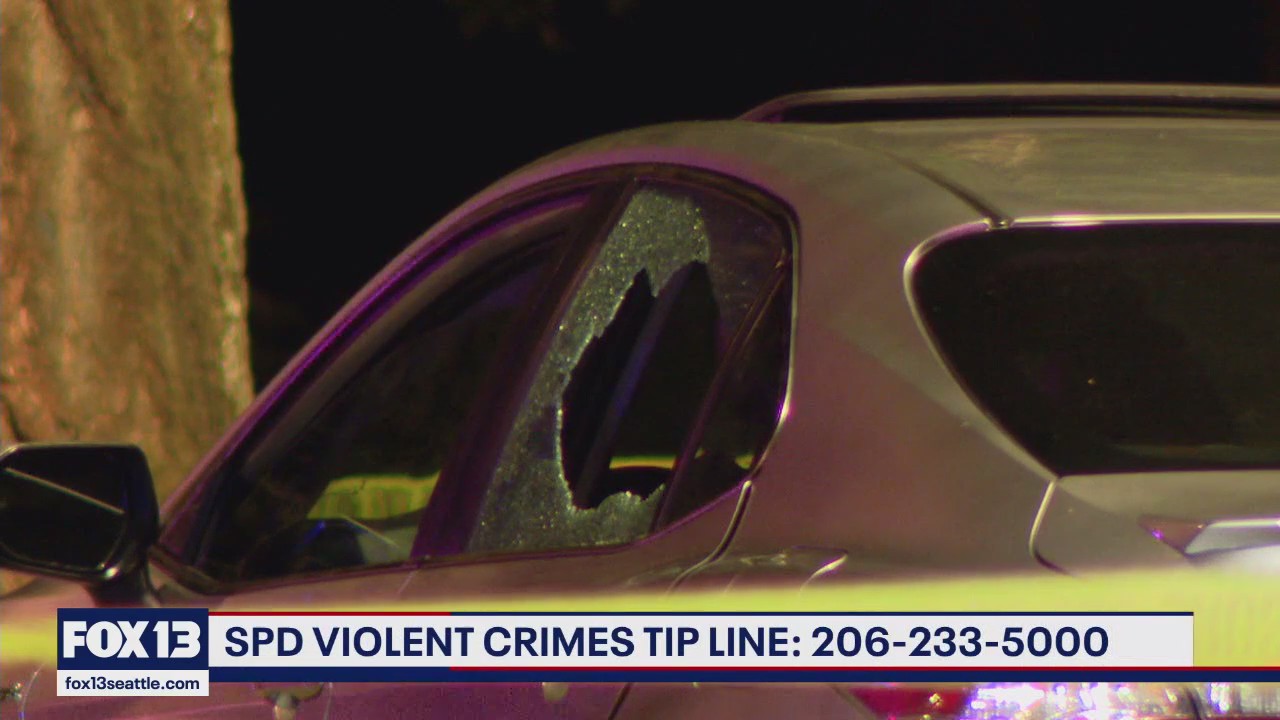 Man shot in car in South Seattle, suspect on the run