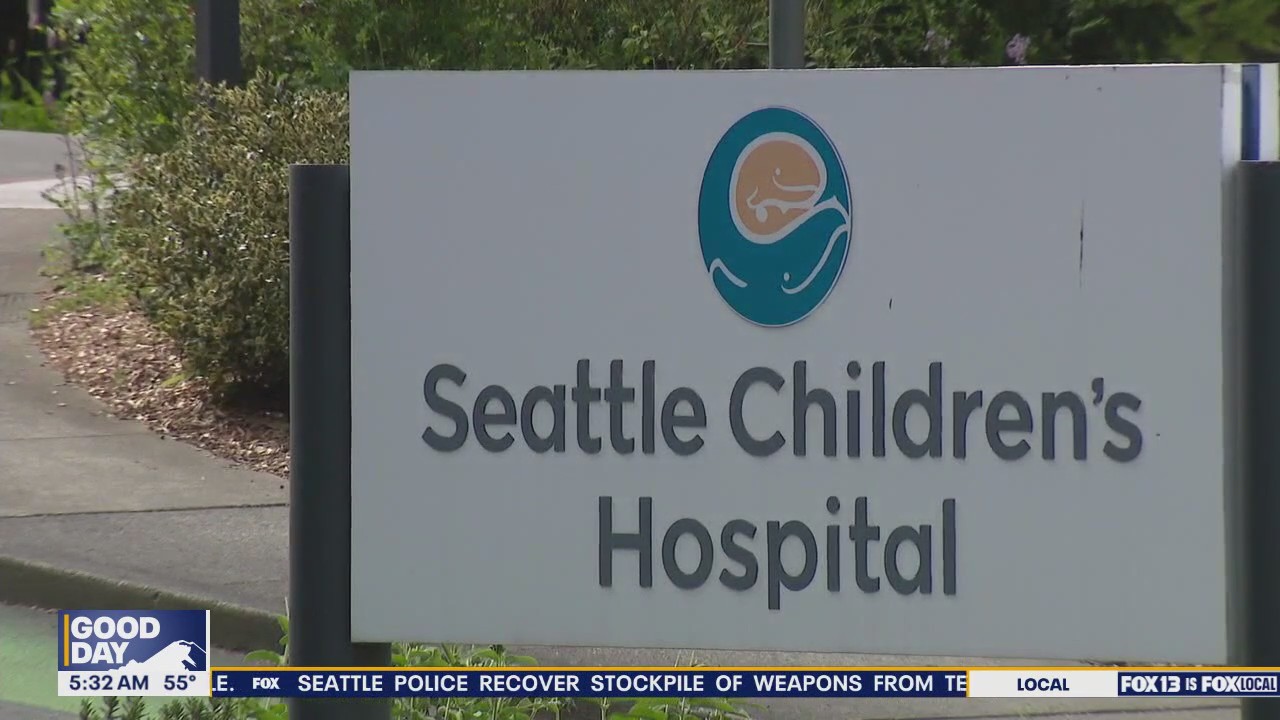 Seattle Children's nurses informational picket