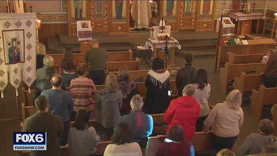 Prayers for Ukraine: Milwaukee community gathers Sunday morning