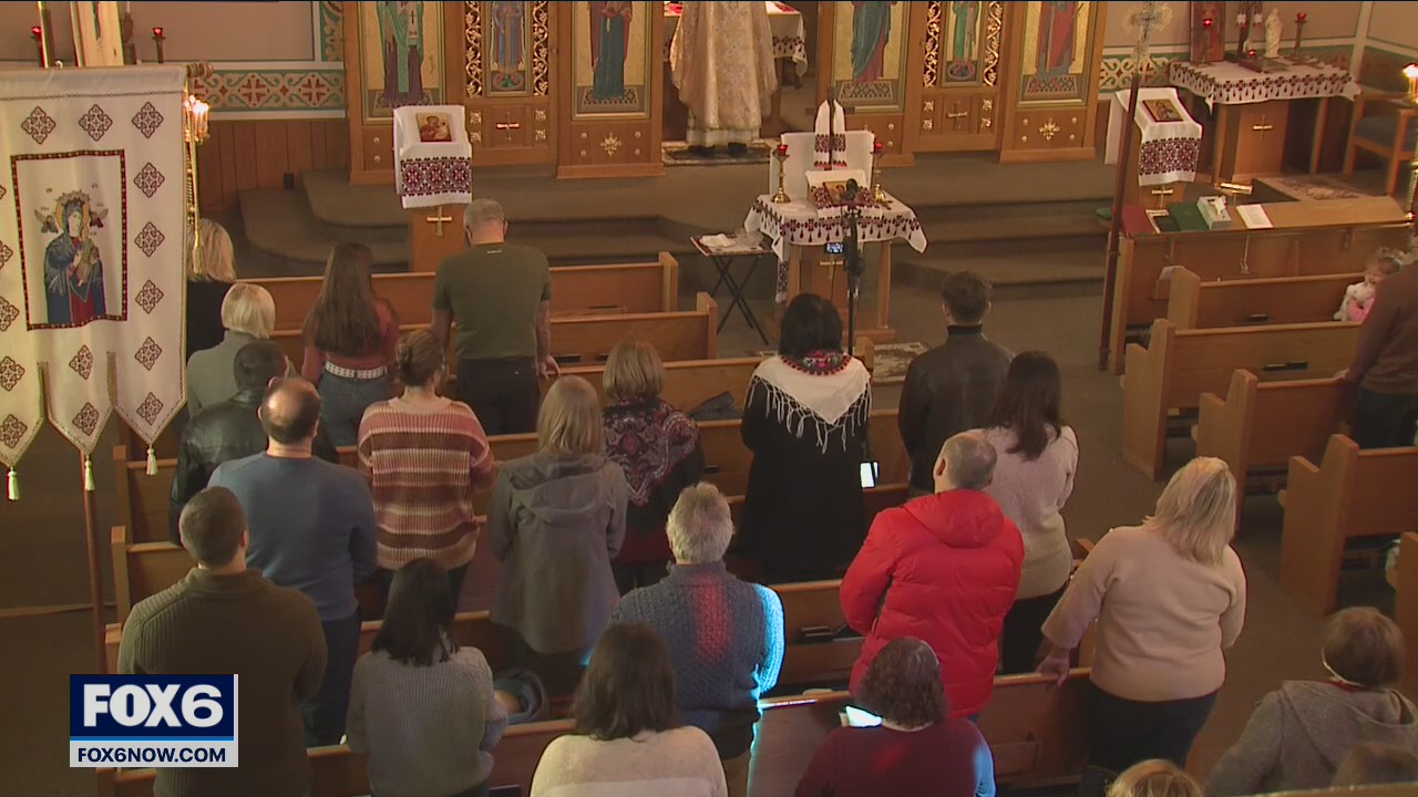 Prayers for Ukraine: Milwaukee community gathers Sunday morning