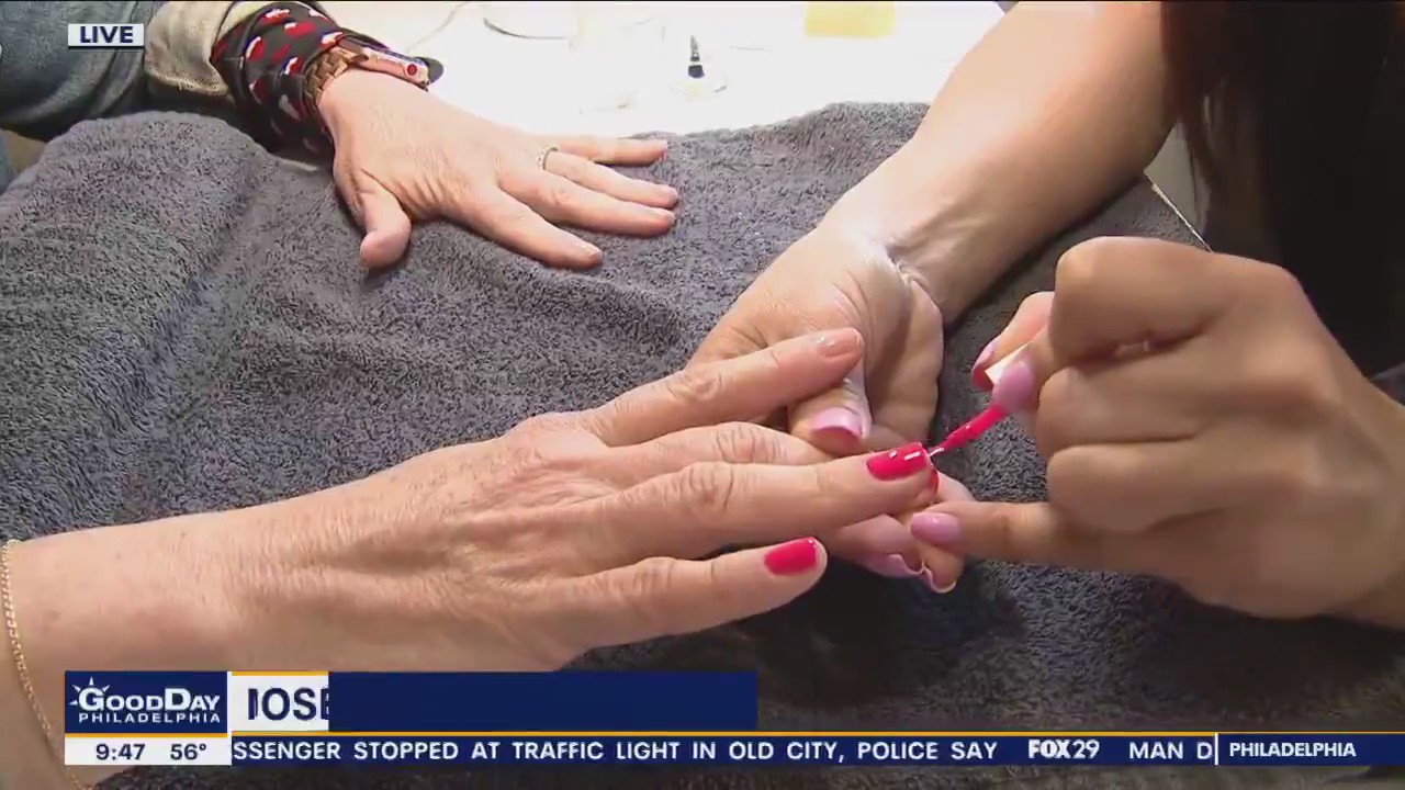 Benefits of Dazzle Dry manicures