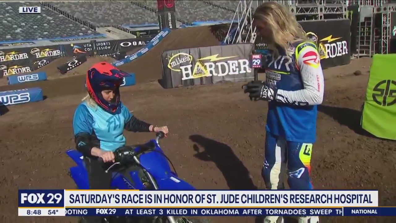 FOX 29's Jenn Fred tries Supercross