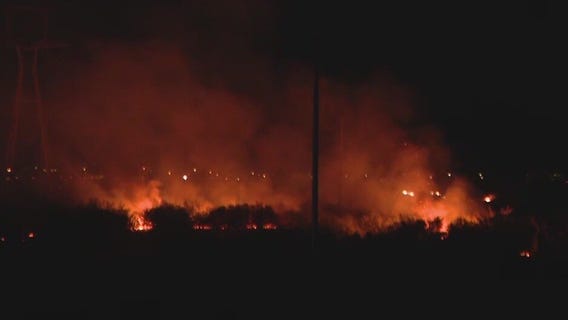 Brush fire sparks up in Avondale