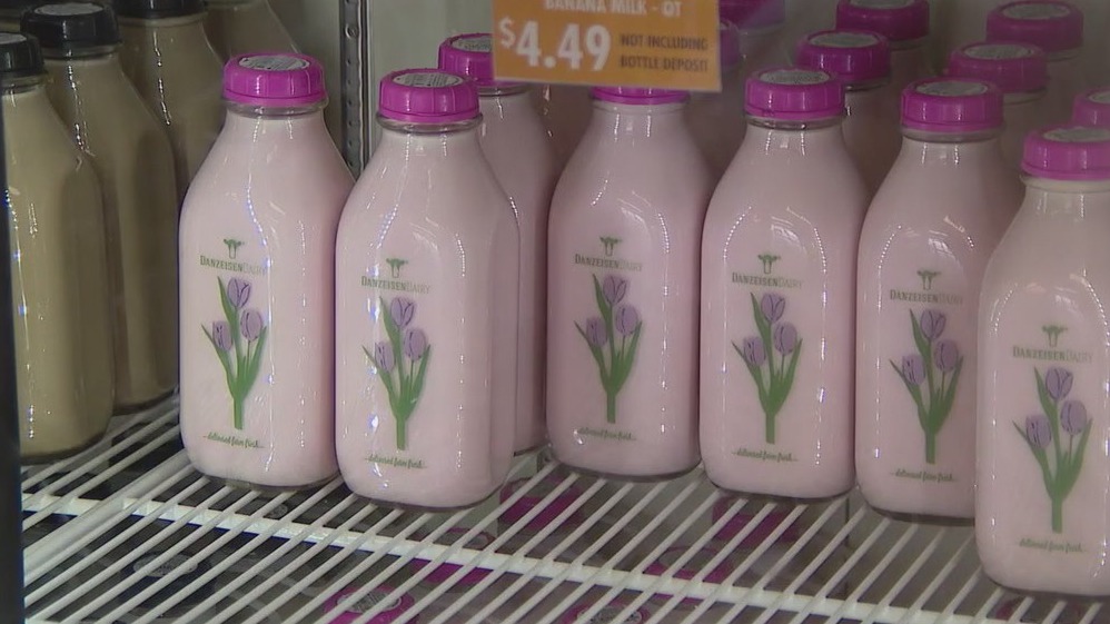 Danzeisen Dairy now offers home milk delivery | FOX 10 Phoenix