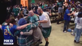 Seattle Mariners fans celebrate ALCS Game 1 victory
