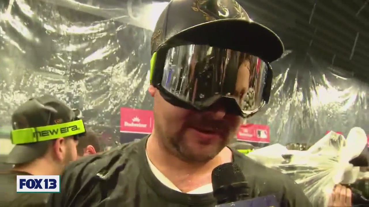 Mariners Celebrate ALCS Berth With Champagne Showers