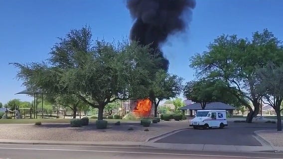 'Suspicious' fire in Surprise caught on camera