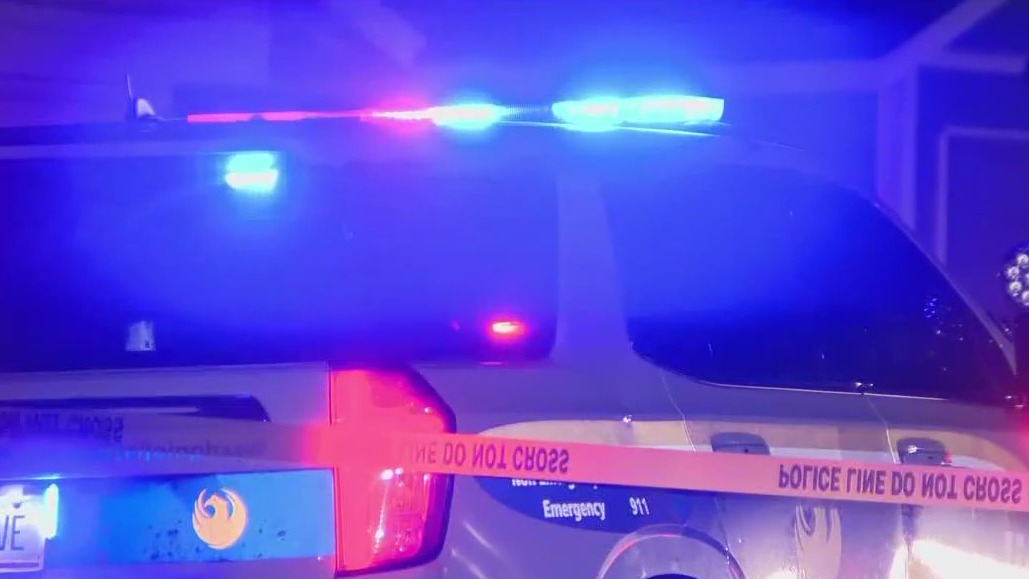 Toddler hurt in west Phoenix shooting