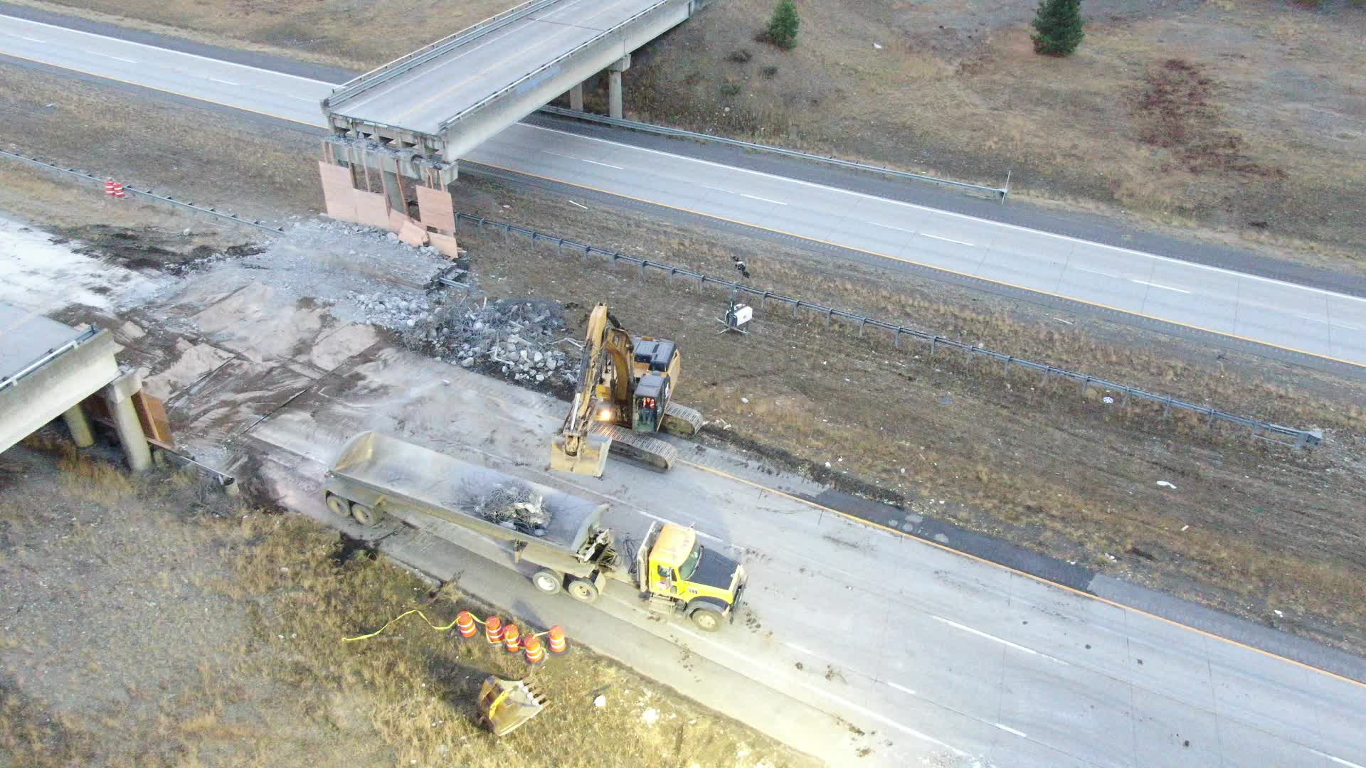 Drone video of Cle Elum overpass demolition