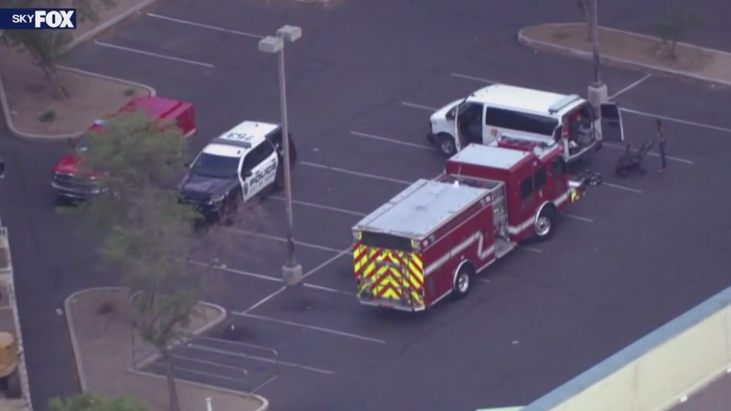 Several people hurt in Tempe bee attack