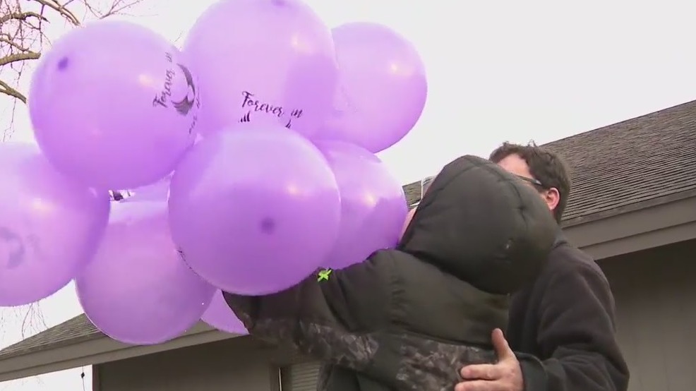 Oliver Hitchcock vigil honors Sheboygan Falls boy killed, mom accused