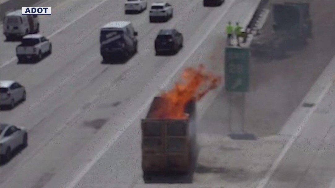 Dumpster fire along AZ freeway caught on camera