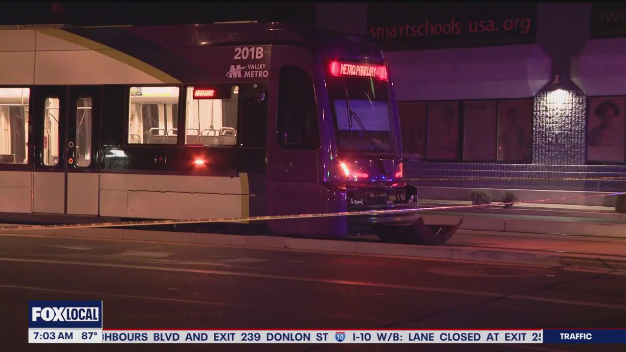 Man, hit killed by light rail train in Phoenix | FOX 10 Phoenix
