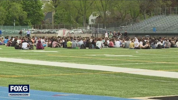 Whitefish Bay High School walkout, nationwide gun violence protest