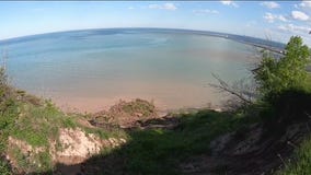 Port Washington landslide closes beach, city in search of solutions