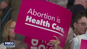 Wisconsin Democrats rally after Roe v. Wade overturned