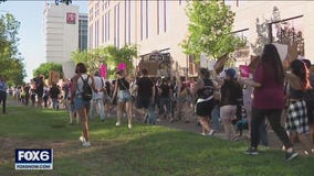 Roe v. Wade protests form in downtown Milwaukee