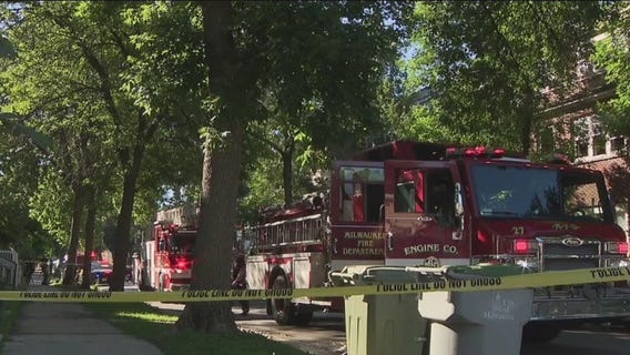 Milwaukee apartment fire near Bartlett and Kane, life-threatening injuries