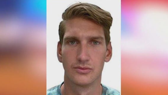 'Charismatic' Scottsdale murder suspect sought by police