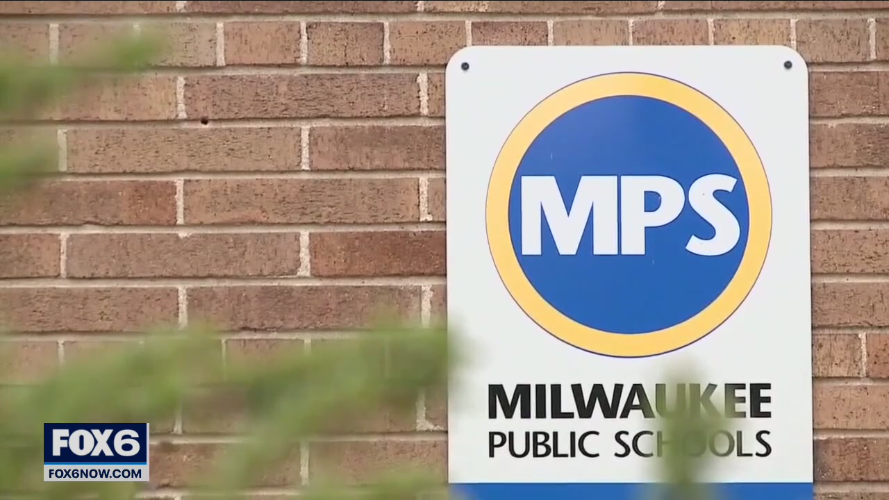 MPS students on traditional calendar return to class