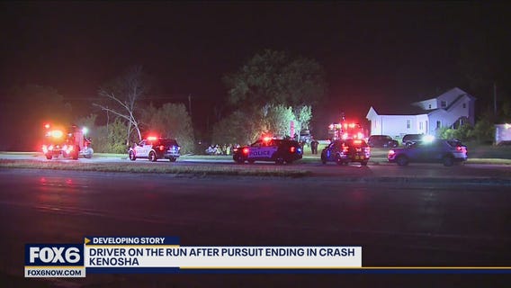 Kenosha police pursuit ends with crash