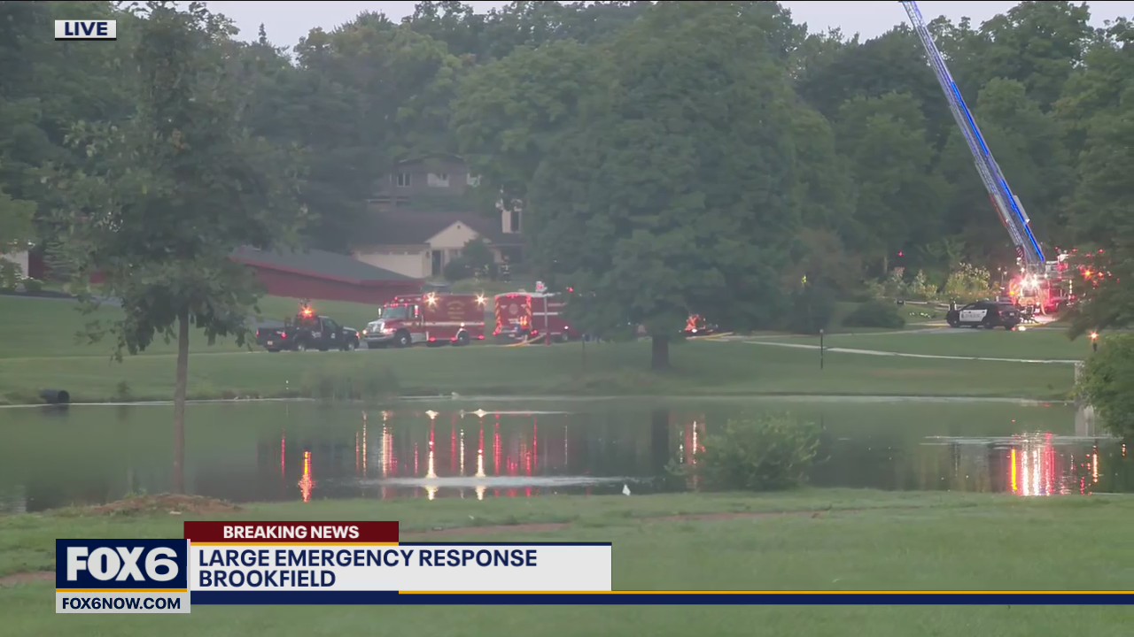 Structure fire in Brookfield