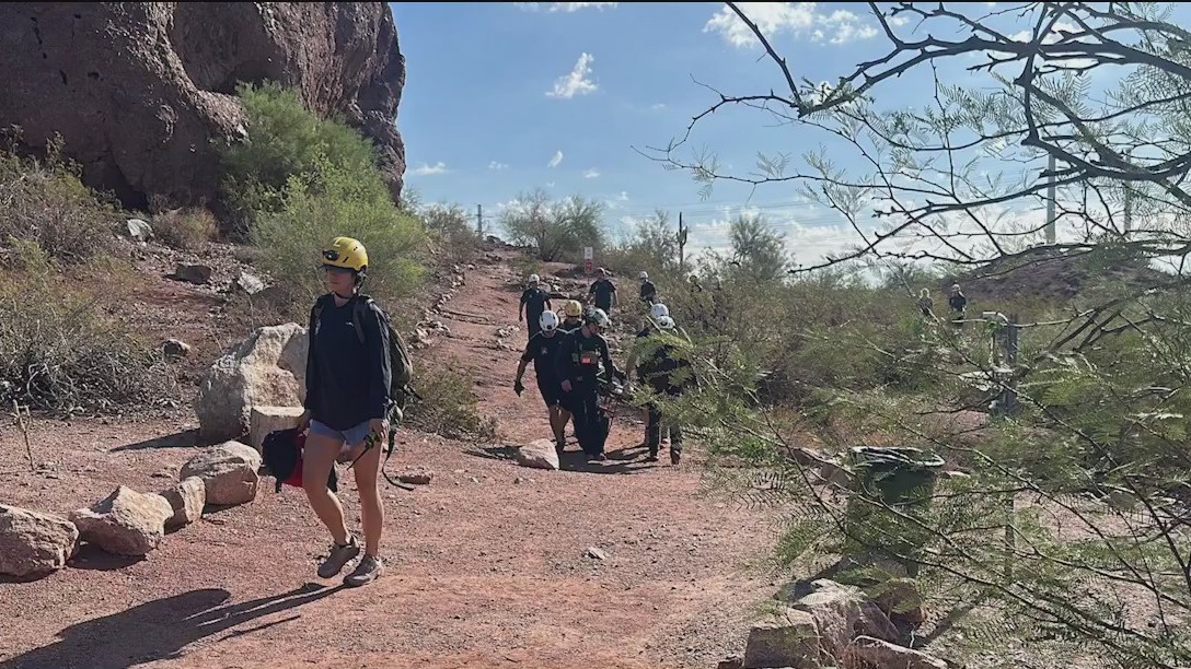 Hiker rescued from Hole in the Rock trail | FOX 10 Phoenix