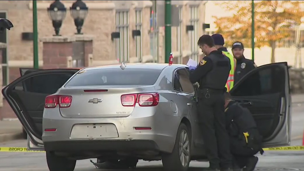 West Allis officer hit, Milwaukee driver arrested