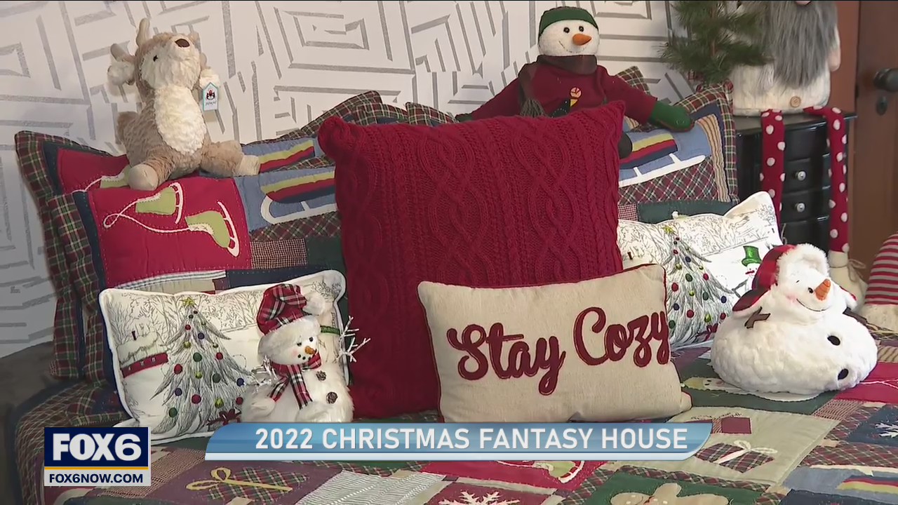 2022 Christmas Fantasy House