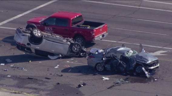 2 killed in north Phoenix crash