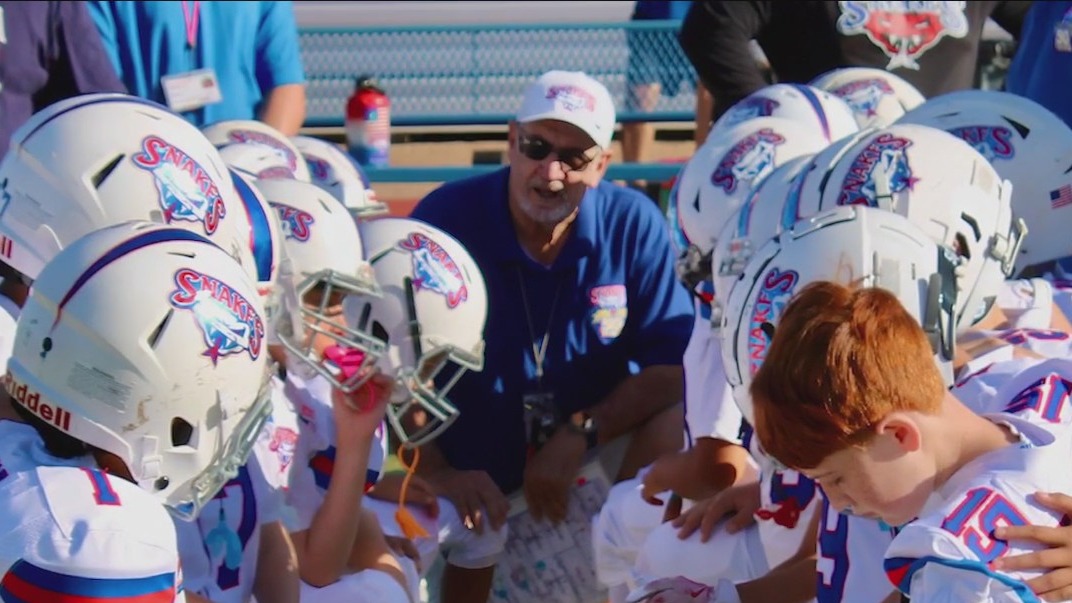 Arizona man celebrates 50 years of coaching Pop Warner football