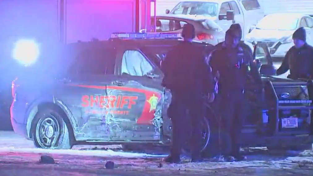 Milwaukee County sheriff's squad in crash near Fond du Lac and Baldwin ...