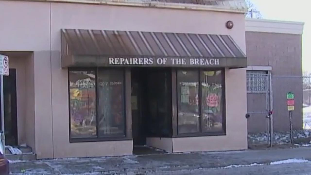 Milwaukee Repairers of the Breach Christmas lunch warms hearts