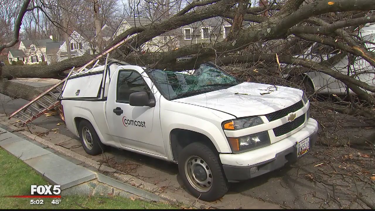 High winds cause major damage around DC region