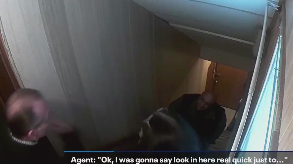 West Allis apartment showing's timing questioned, 'I'm in the bath'