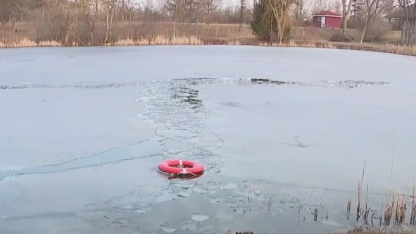 Racine County ice rescue, man, 2 dogs went into pond