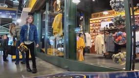 Milwaukee 'Brewers Eve Bash' ahead of season opener at Wrigley