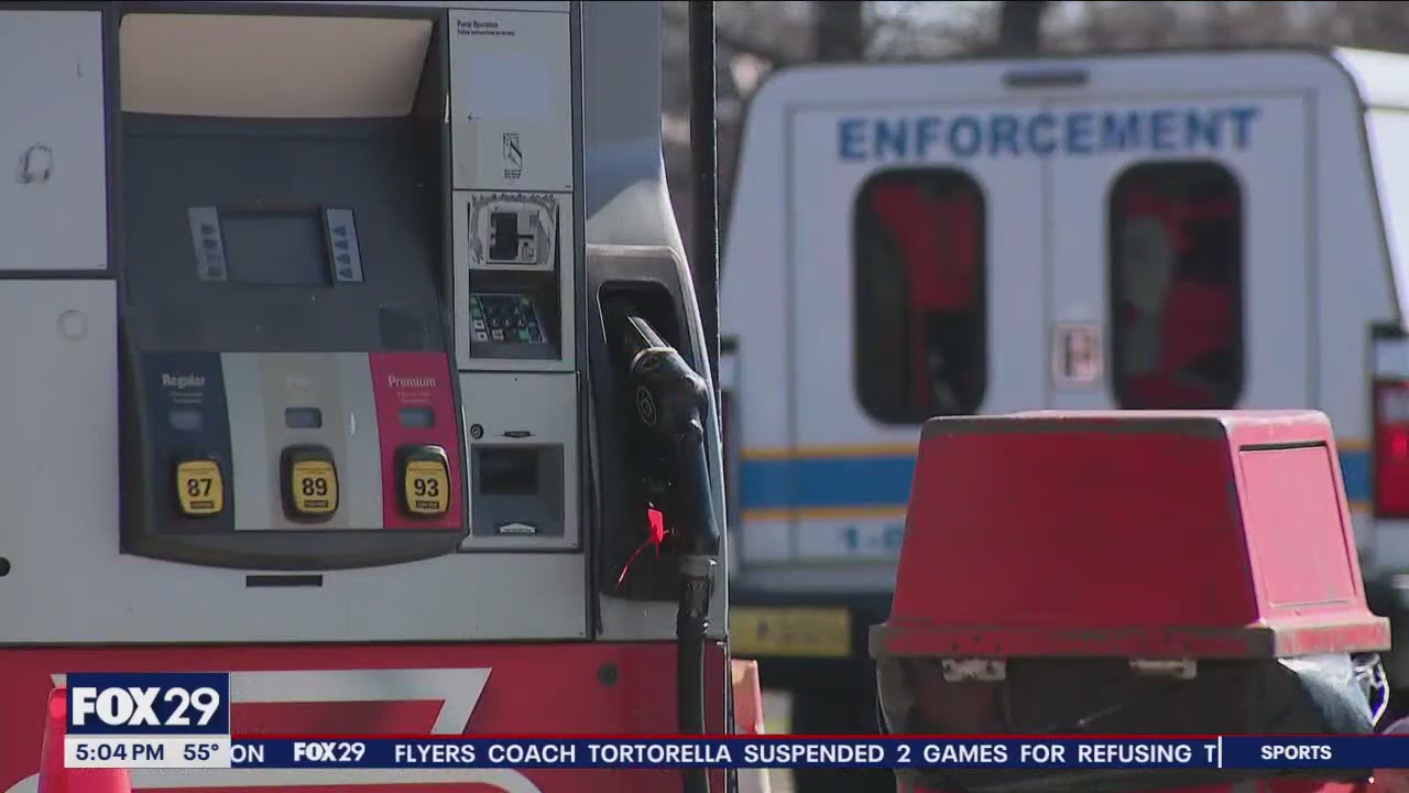 Cars break down from possible gas contamination at Camden gas station