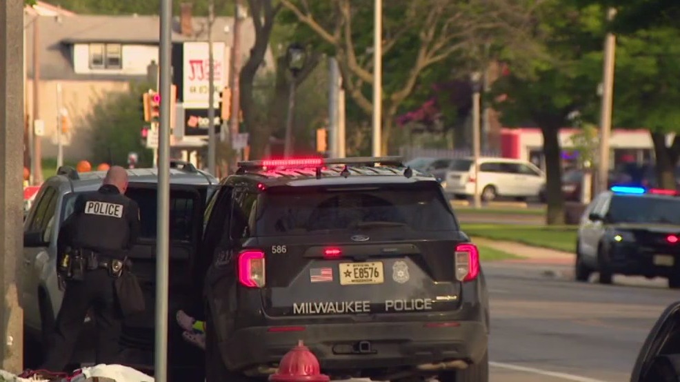 Milwaukee shooting, 20th and Atkinson, 16-year-old among 2 hurt | FOX6 ...