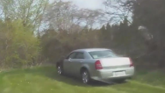 Kenosha police chase; man nabbed after pulling into dead end street