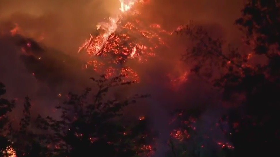 Massive Slinger blaze draws neighbors' attention; no evacuations