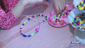 Crafting up Fun at Fabby-Do Creative Crafts Caf?