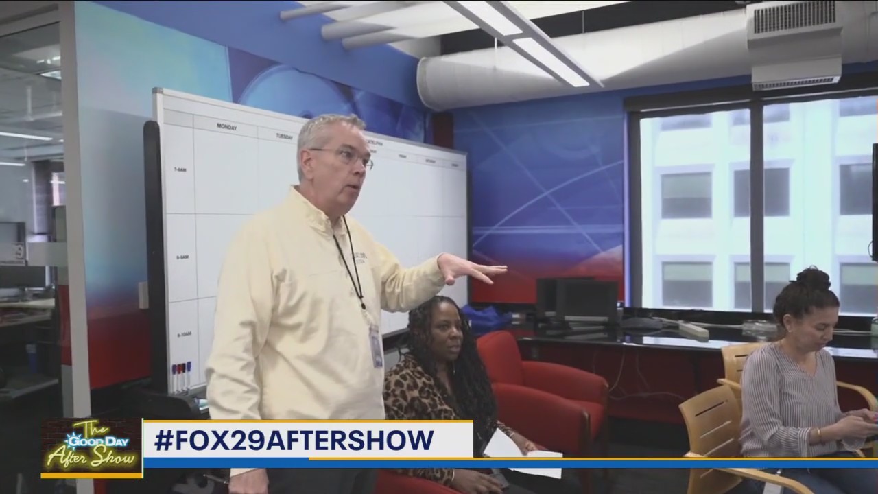 See the moment the FOX 29 newsroom felt 4.8 magnitude earthquake