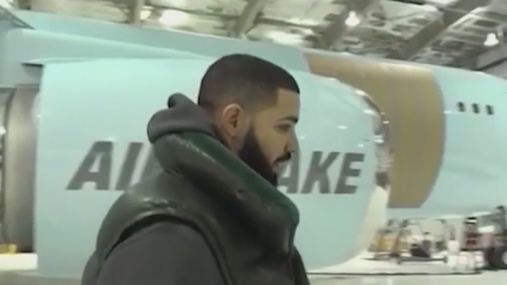 Drake embarrassing mistake goes viral | FOX6 Milwaukee
